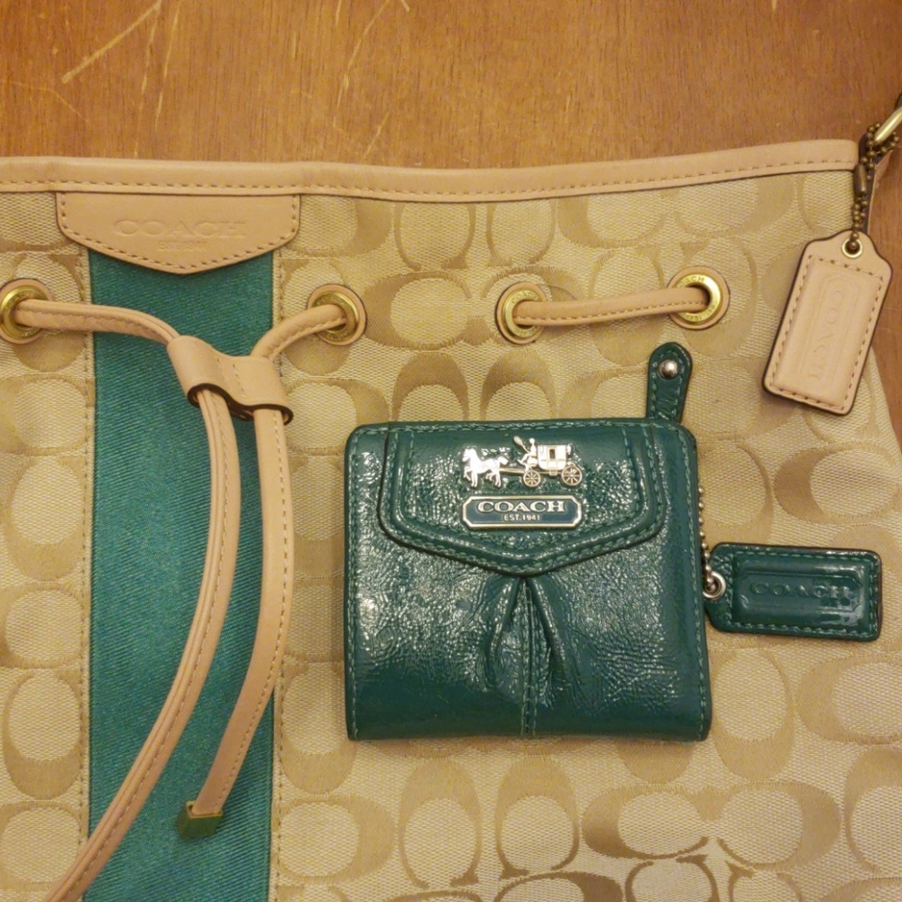 Coach Purse - Picture 7 of 8